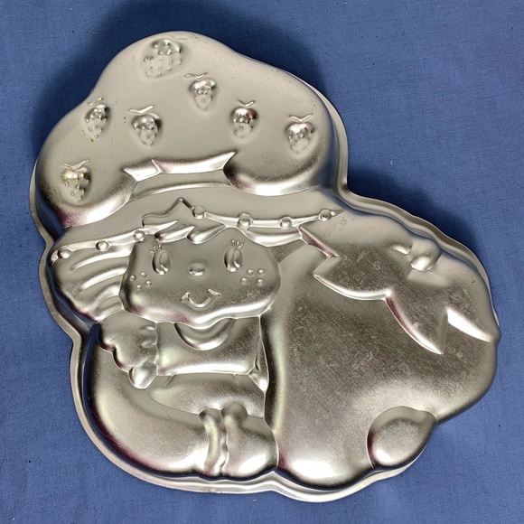 Wilton Other - Wilton Pan Form Strawberry Short Cake